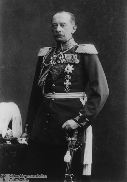 Alfred von Schlieffen (um 1900)