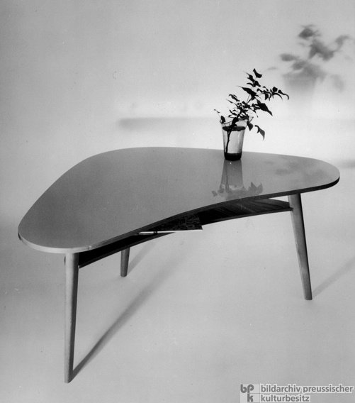 Furniture Design of the 1950s: Kidney-Shaped Table (1954)
