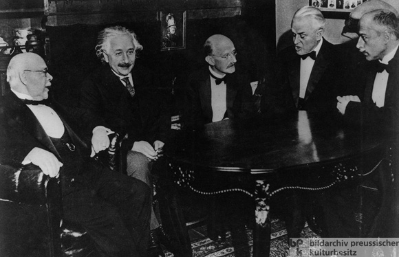 The Five Nobel Prize Winners Nernst, Einstein, Planck, Millikan and von Laue (from left to right) (1931)