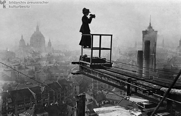 A Female Reportage Photographer Surveys Berlin (c. 1910)