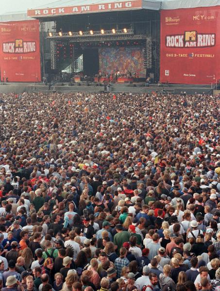 Rock am Ring 1987 | On the right the stage of DAVID BOWIE. M… | Flickr