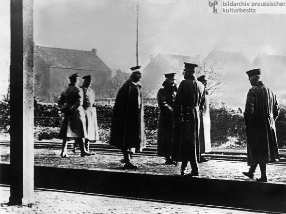 Wilhelm II (fourth from left) crosses the Dutch Border and goes into Exile the Day after the Announcement of his Abdication (November 10, 1918)
