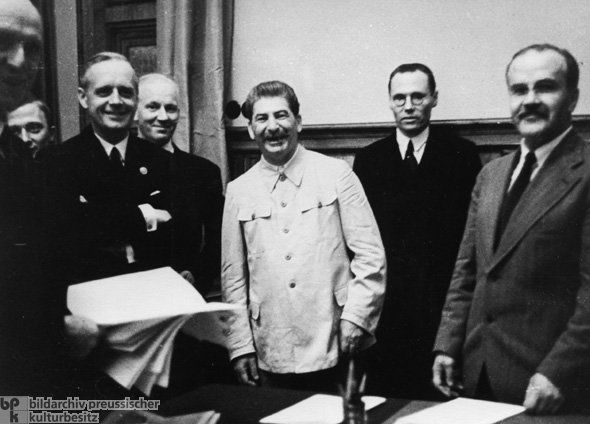 Image result for Soviet-German Non-Aggression Pact of 1939
